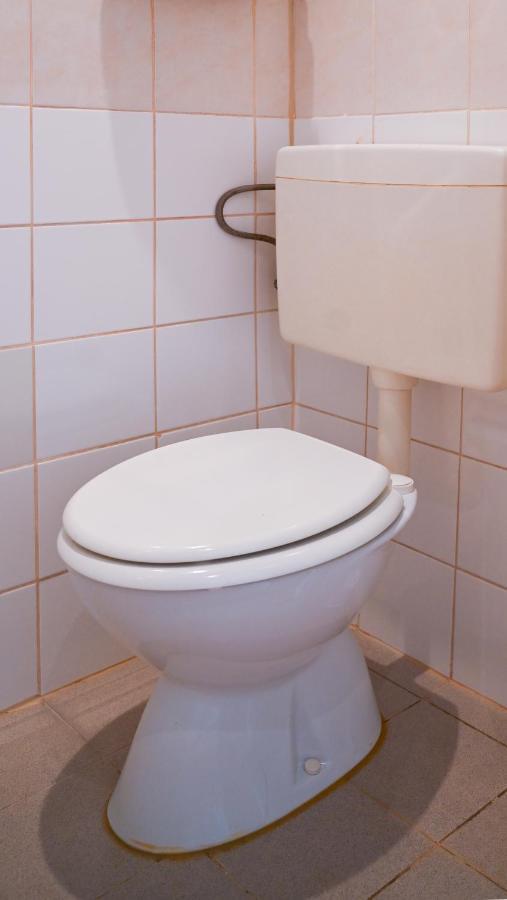 Backpacker Apartment Bahnhof Wien Exteriör bild